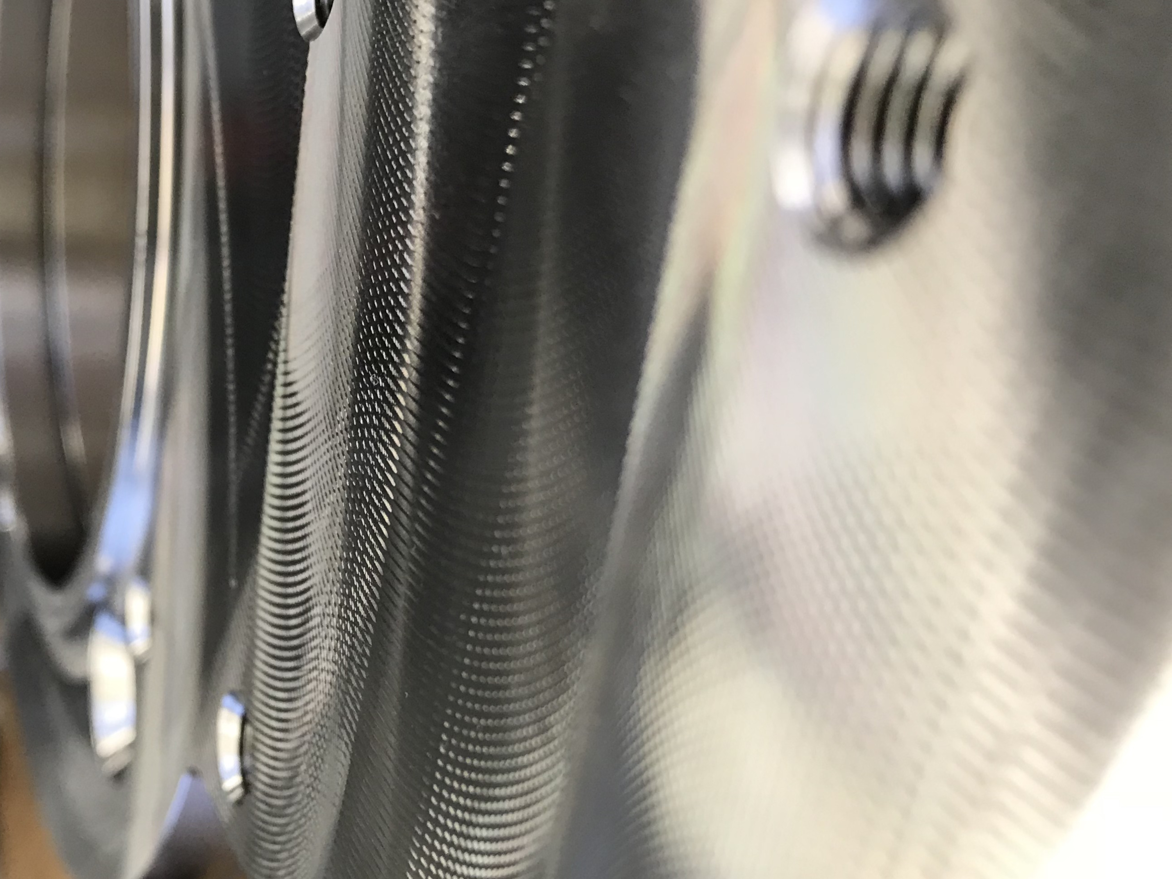 Nahaufnahme eines präzise gefertigten Bauteils der Mess GmbH